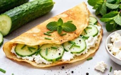 Crêpes fourrées au concombre et chèvre frais : recette facile et savoureuse