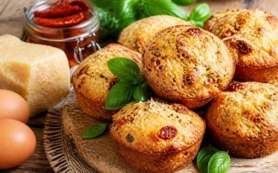 Recette de muffins salés estivaux au Grana Padano, tomates séchées et basilic