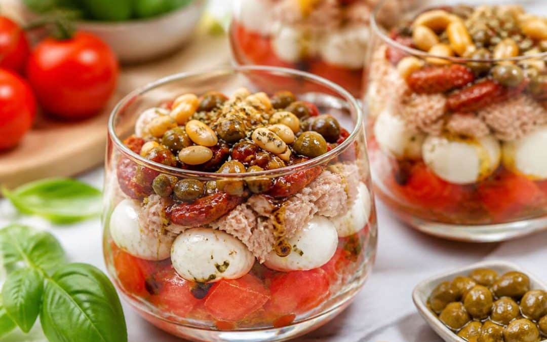 Recette de verrines de tomates à la mozzarella et au thon