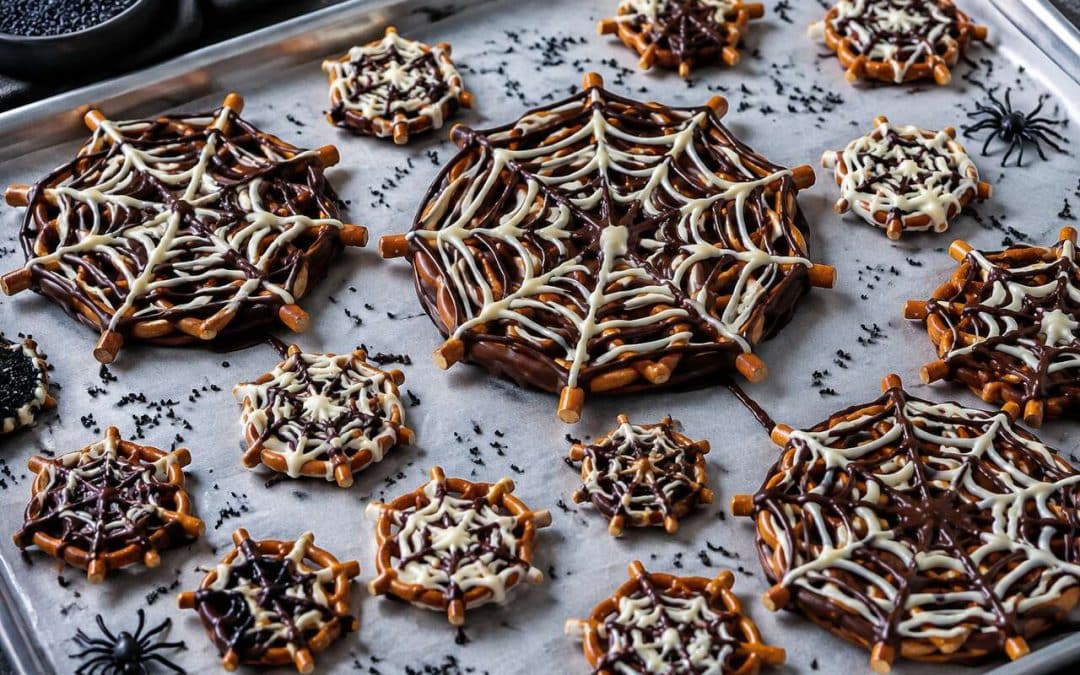 Recette de toiles d'araignées en bretzels et chocolat façon TikTok